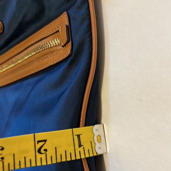 Michael Kors crossbody - Picture 11 of 13